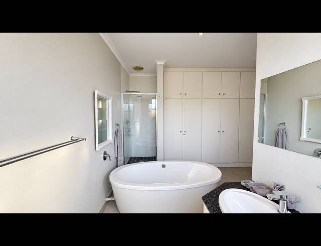 3 BEDROOM APARTMENT FOR SALE IN MUSGRAVE